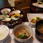 Kaiseki Cha Ya Mizu Oto - 朝食