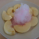 フルーツパーラー附木屋 - 山梨産桃とカキ氷で、桃のフラッペ