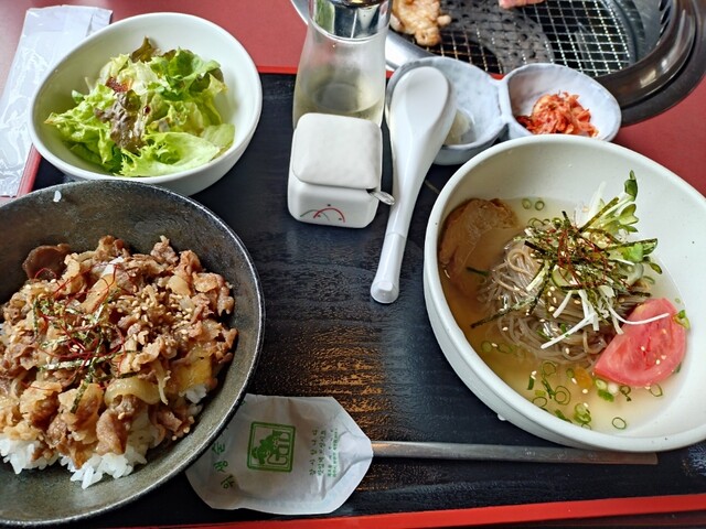 焼肉亭 耶馬牛 - 黒松（焼肉）の写真