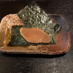 徳山鮓 - 発酵させたからすみ海苔巻き