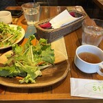 PIZZA BAR 裏秋葉原 - 