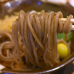 たぬきは飲み物。 - 冷したぬきそば(M)@税込890円 │ 平日12:25頃訪問→12:27頃入店