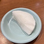 くろいわラーメン - サービスの漬物です。