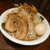 ラーメン 雷 東京本丸店