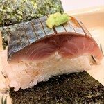 馬車道 大かわ - 大かわ名物　鯖寿司