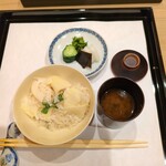 馬車道 大かわ - 八女の筍ご飯、香の物、赤出汁