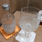 馬車道 大かわ - 龍泉洞の炭酸水¥850