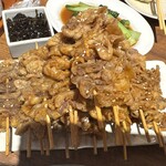 新時代 新宿西口店 - 伝串 大ピラミッド（21本）