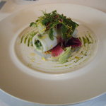 小やりいかのサラダ仕立て　ズワイガニとクスクス