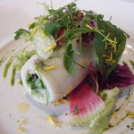 小やりいかのサラダ仕立て　ズワイガニとクスクス