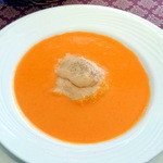 シラノ・ド・ベルジュラック - 赤ピーマンのスープ、トマトムース添え