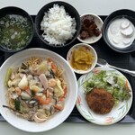 吉泉食堂 - 日替わり定食（皿うどん）@７００円！