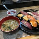 歩 - 味噌汁とゼリーは少し遅れて出てきた