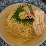 衣正家 - 冷やし鶏そば 大盛り