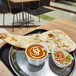 ティフィン・デ・ココ ラザウォーク甲斐双葉店 - 料理写真:カレーとナンのセット