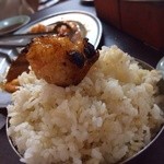 ホルモンまさる  - 麦飯の上で華麗にホルモンをドリブル