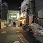 炭火焼鶏たまい でん六 - 