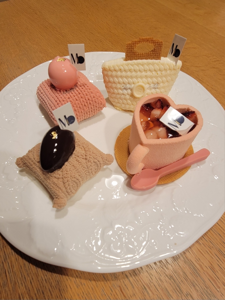 写真 : Masahiko Ozumi Paris 淀屋橋店 （マサヒコ オズミ パリ