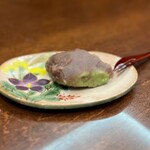 春木春陽堂 - お皿に取り分けて貰いました✨全体的にしっとり。