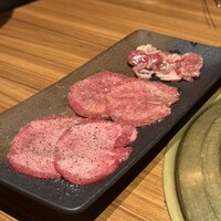 中目黒焼肉 登牛門 - 