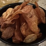 高橋マート - ⚫︎ポテトチップス　ちょい揚げ過ぎかな？　でもOK!