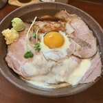 麺屋 くまがい - ロースト肉油そば