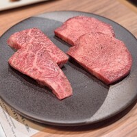 焼肉ホルモン 稲田 - ◉厚切り上タン・上ハラミ