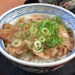 吉野家 - ねぎ塩豚ロース丼/ご飯増し(520円)