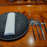 馳走西健一 - カウンター