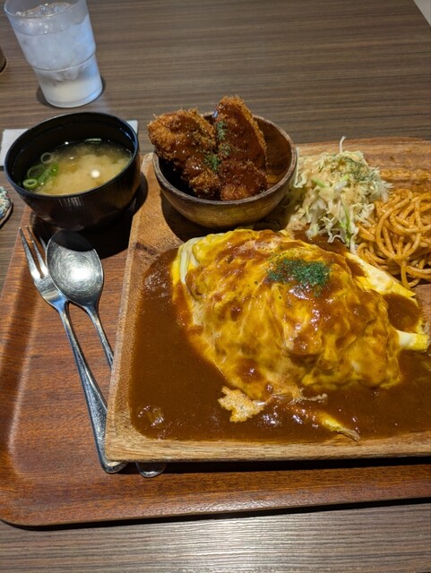 K's cafe 大阪本店 （ケーズカフェ） - 九条（阪神）/カフェ