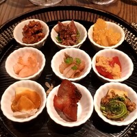chinois 蓮歩 - 前菜小皿9種