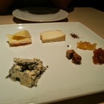 エノテカラウラ - 