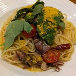 オリーブの丘 - 料理写真:ホタルイカとカラスミのトマトペペロンチーノ