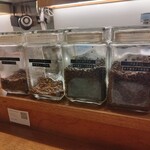 イサナブルーイング ブルワリー&ロースタリー - 店内