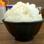 横浜家系ラーメン 魂心家 - ライスは "山盛り" つぎました(2025.05.02)