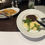 TWO ROOMS CAFE GRILL BAR 日本橋 - 