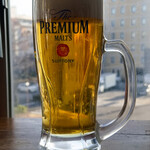 太八屋 - プレモルのメガジョッキ