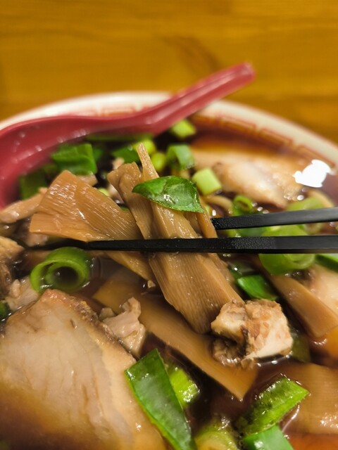 麺屋 7.5Hz 黒門市場店 （ナナテンゴヘルツ） - 近鉄日本橋