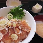 メフレ市場食堂 - まぐろの漬け丼