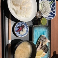 魚坐 - 