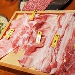 藏尾ポーク しゃぶしゃぶ直営店 - 