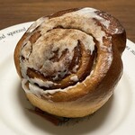 ブーランジュリ シマ - シナモンロール@410円