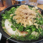 うどん 丸香 - 肉うどん+丸天+ねぎ追加、胡麻、天かす・・・！