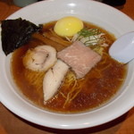 今日から　魚介杉樽しょう油　700円(セットの味玉入り)