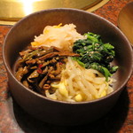 焼肉うしごろ - ナムル盛り合わせ