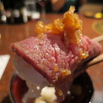 焼肉うしごろ - シャトーブリアンをサッと炙ってミニライスと一緒に。