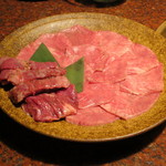 焼肉うしごろ - 薄切りタン・ハラミ