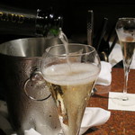 焼肉うしごろ - アンリ　ジロー　エスプリ　ブリュット