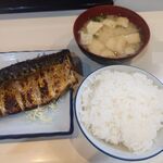 食事と酒処 真 - 鯖の一枚焼定食 1,100円