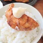 1to1 DISHES. - マヨネーズと餃子の相性は申し分ないですが、ご飯と合うかと言われると…